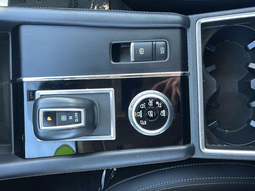 used 2024 Mitsubishi Outlander car, priced at $22,784