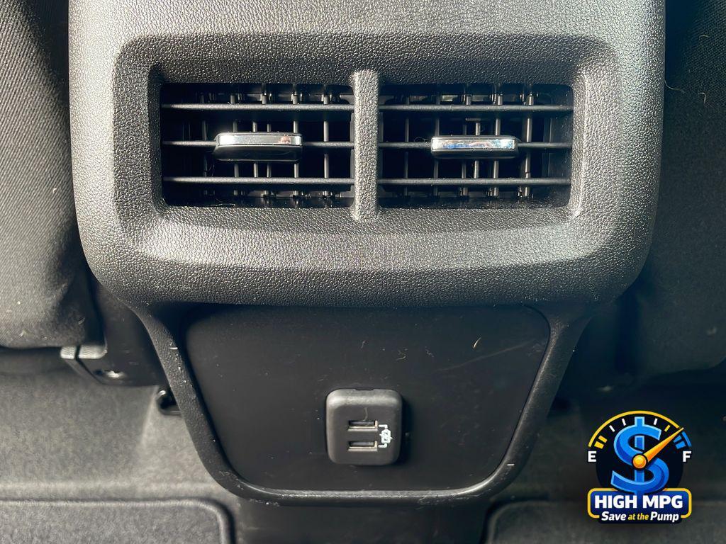used 2022 Chevrolet Equinox car, priced at $19,999