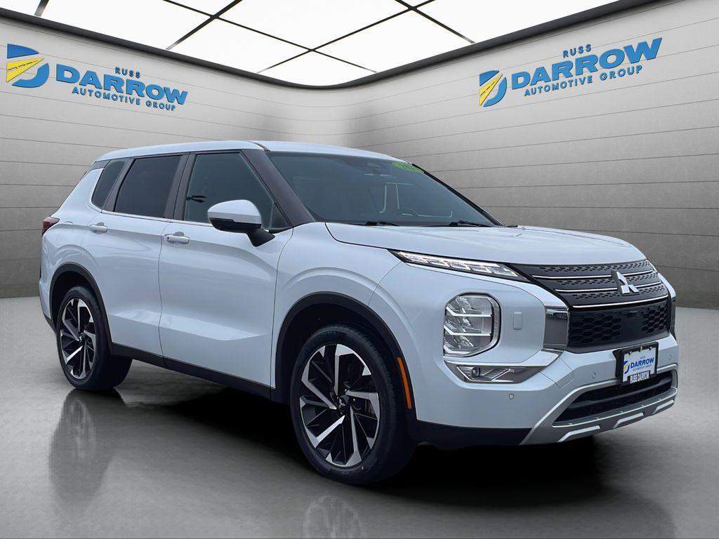 used 2023 Mitsubishi Outlander car, priced at $21,995