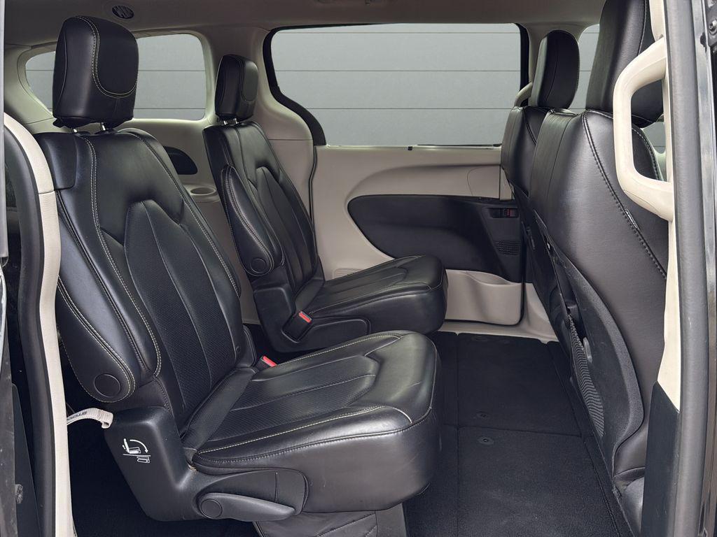 used 2023 Chrysler Pacifica car, priced at $25,494