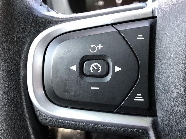 used 2021 Volvo XC60 car, priced at $26,200