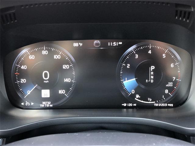 used 2021 Volvo XC60 car, priced at $26,200