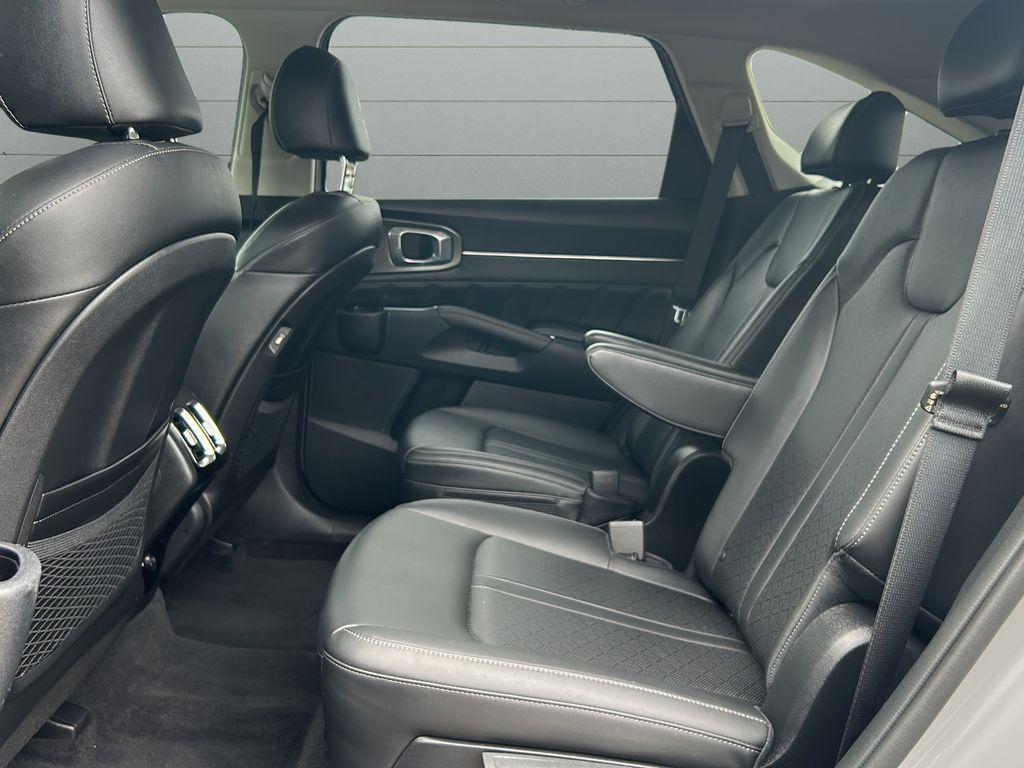 used 2023 Kia Sorento car, priced at $29,494