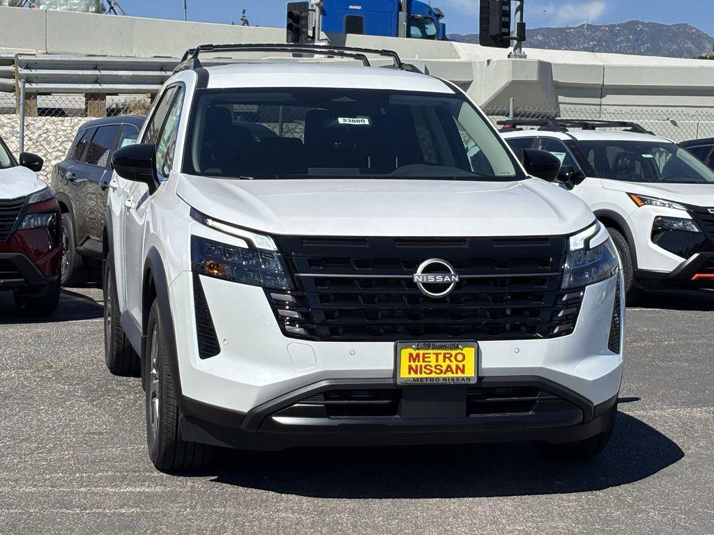 new 2026 Nissan Pathfinder car, priced at $38,566