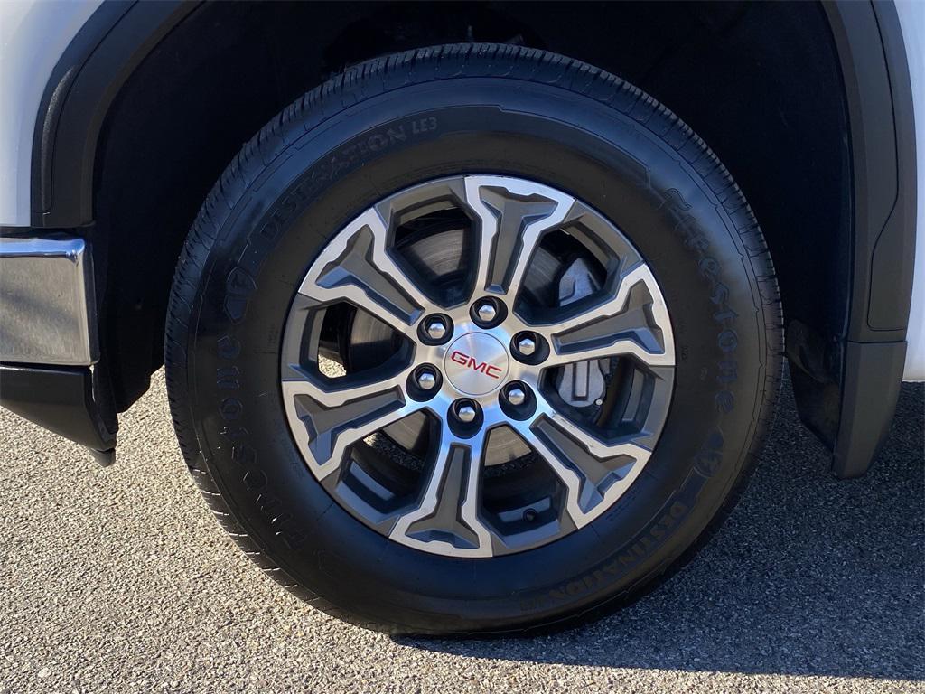 used 2024 GMC Sierra 1500 car, priced at $38,888