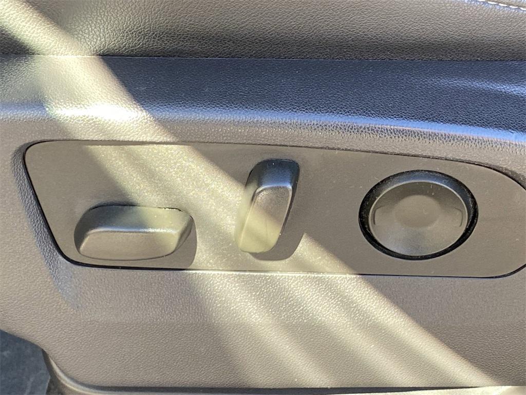 used 2024 GMC Sierra 1500 car, priced at $38,888