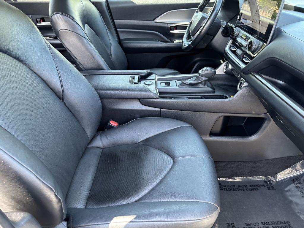 used 2024 Toyota Grand Highlander car, priced at $39,999