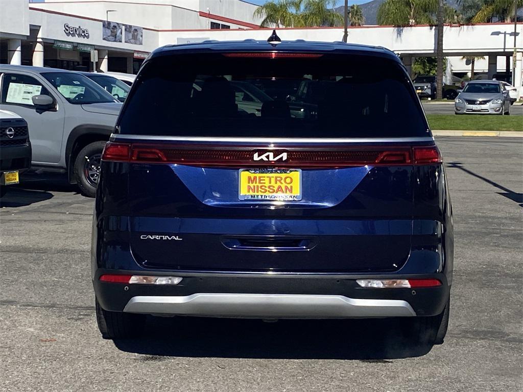 used 2024 Kia Carnival car, priced at $26,995