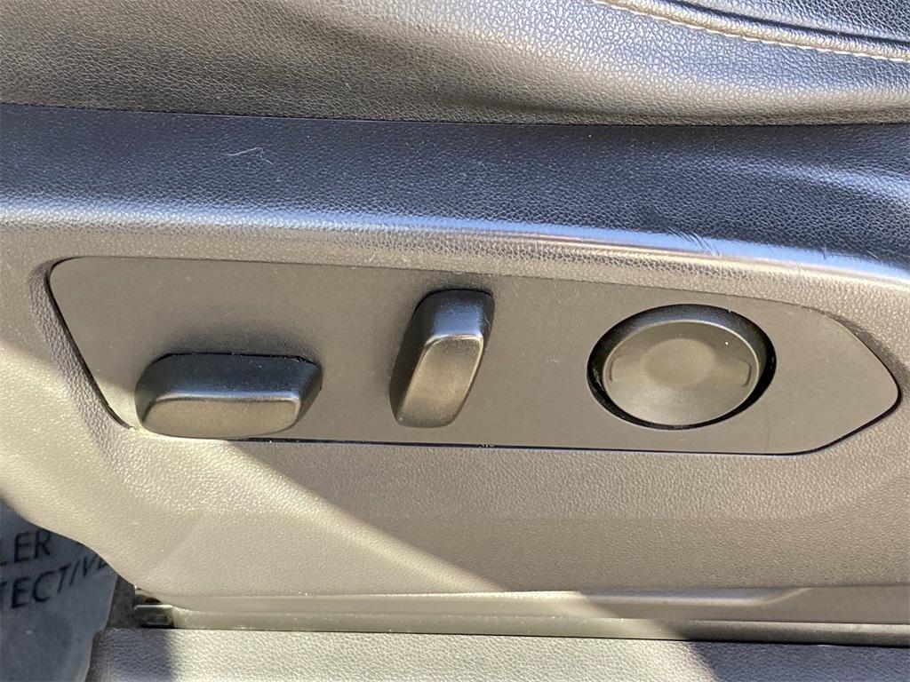 used 2024 GMC Sierra 1500 car, priced at $35,495