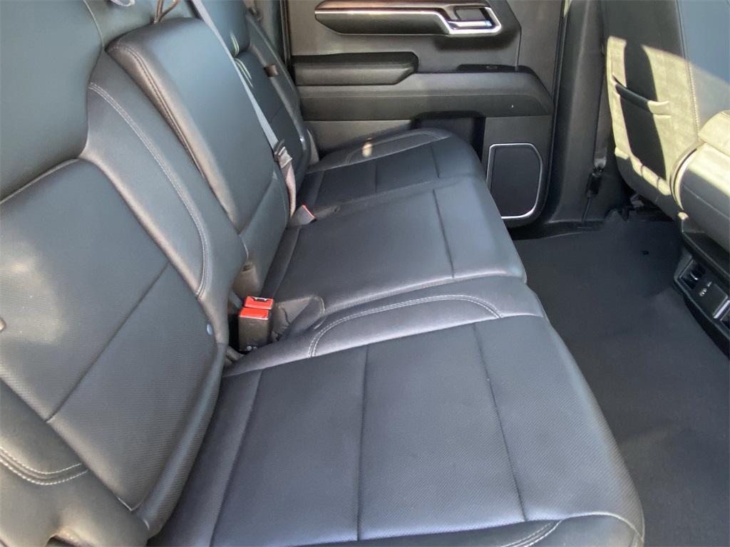 used 2024 GMC Sierra 1500 car, priced at $35,495