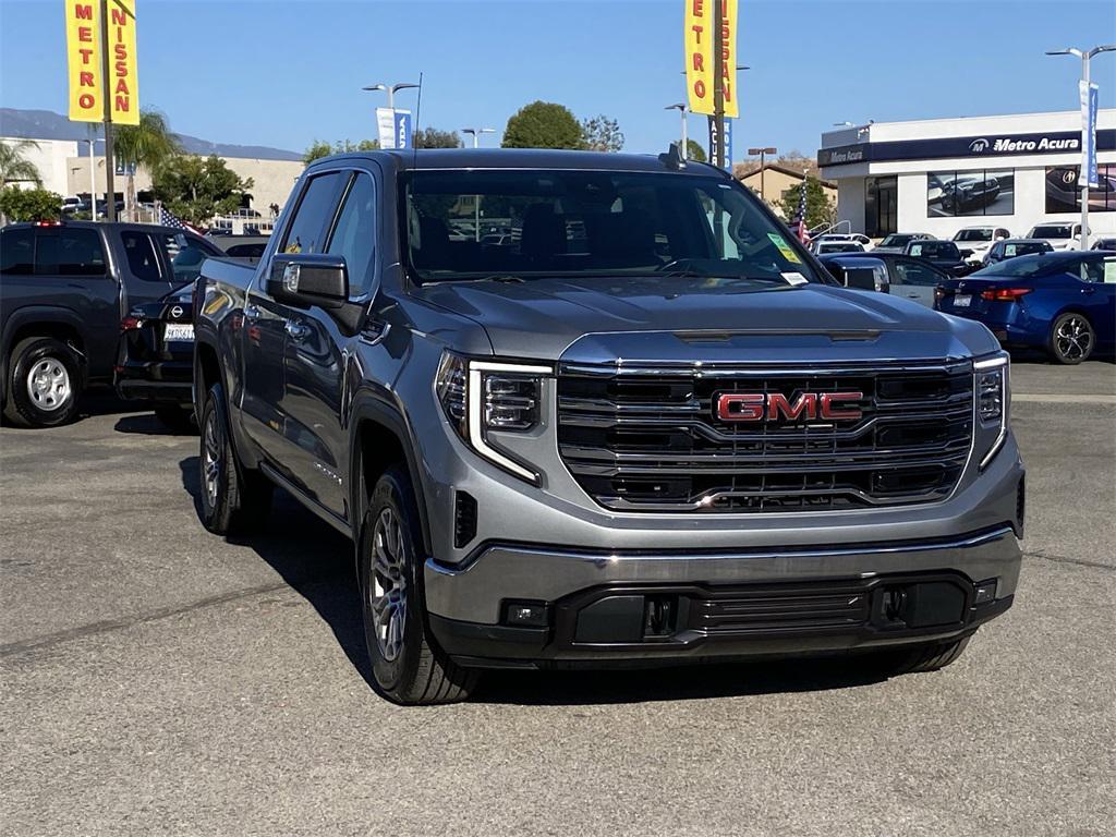 used 2024 GMC Sierra 1500 car, priced at $35,495