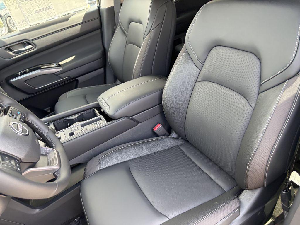 new 2026 Nissan Pathfinder car, priced at $39,174