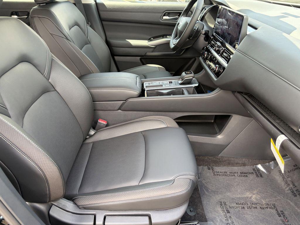 new 2026 Nissan Pathfinder car, priced at $39,174