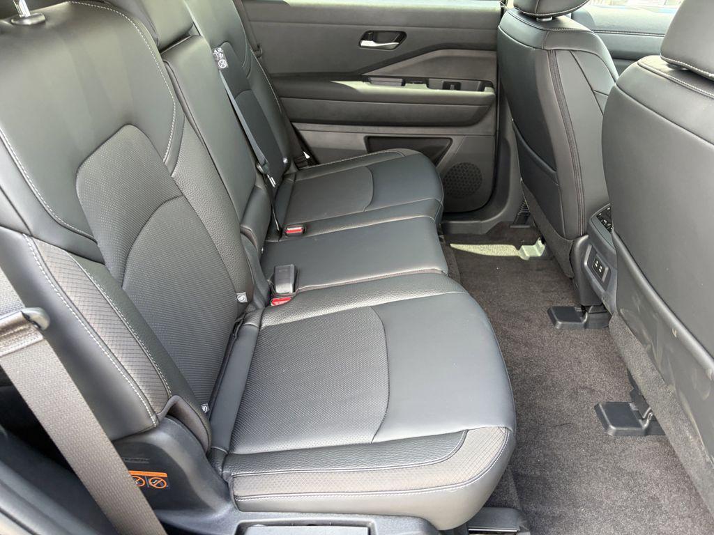 new 2026 Nissan Pathfinder car, priced at $39,174