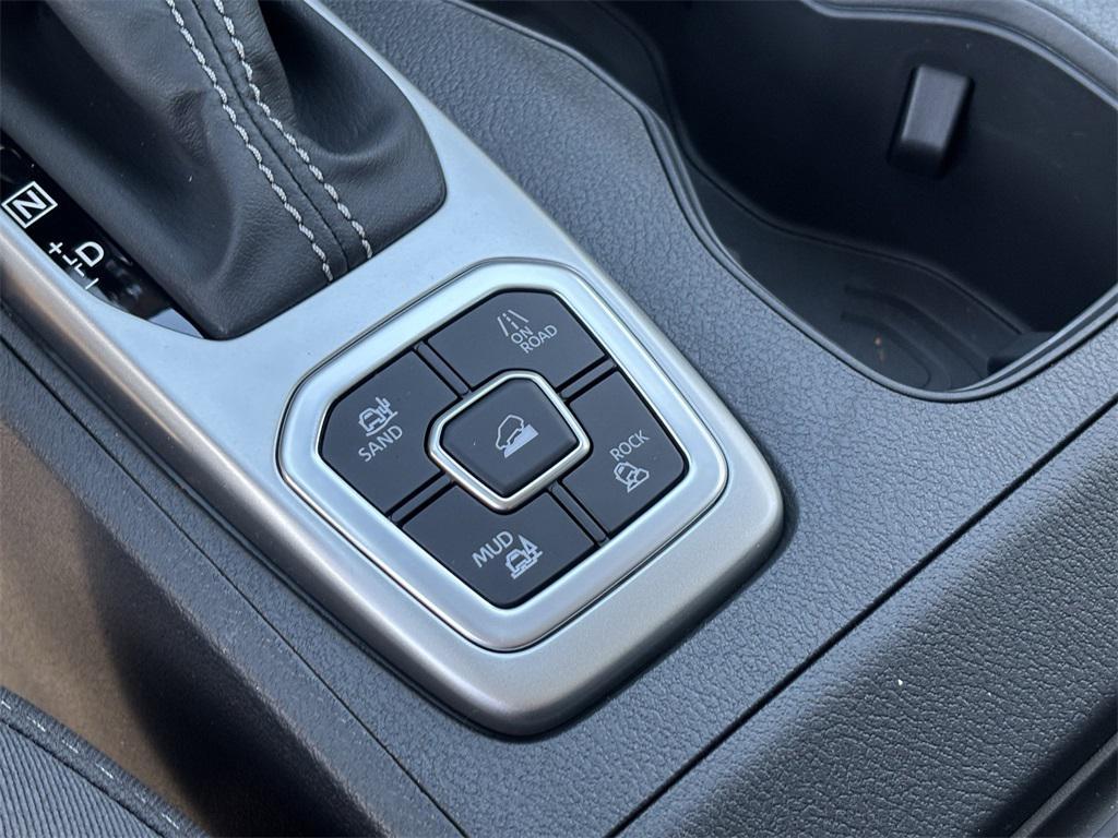 new 2026 Nissan Frontier car, priced at $39,995