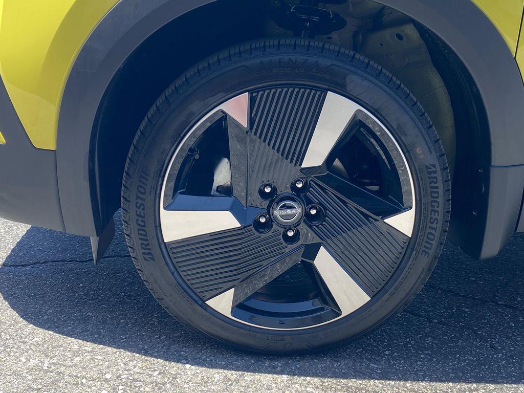 new 2025 Nissan Kicks car, priced at $26,721