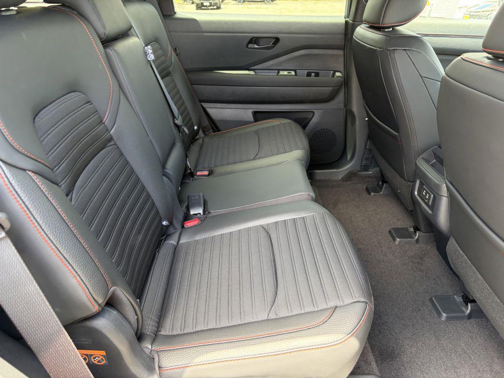 new 2026 Nissan Pathfinder car, priced at $41,562
