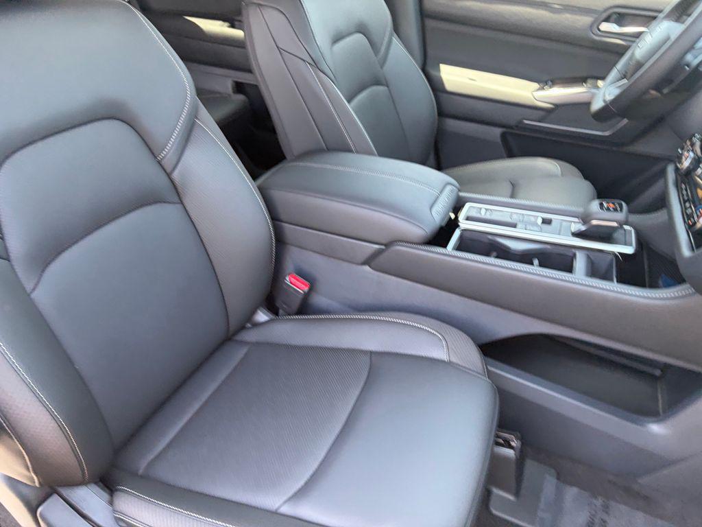 new 2026 Nissan Pathfinder car, priced at $39,174