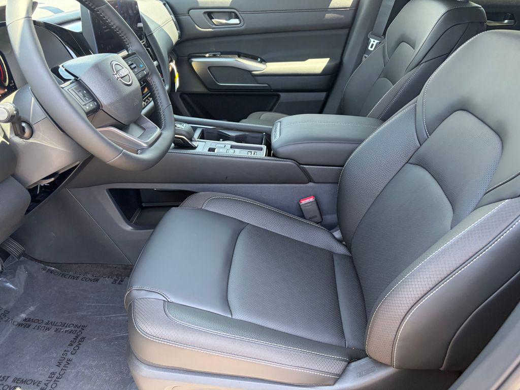 new 2026 Nissan Pathfinder car, priced at $39,174