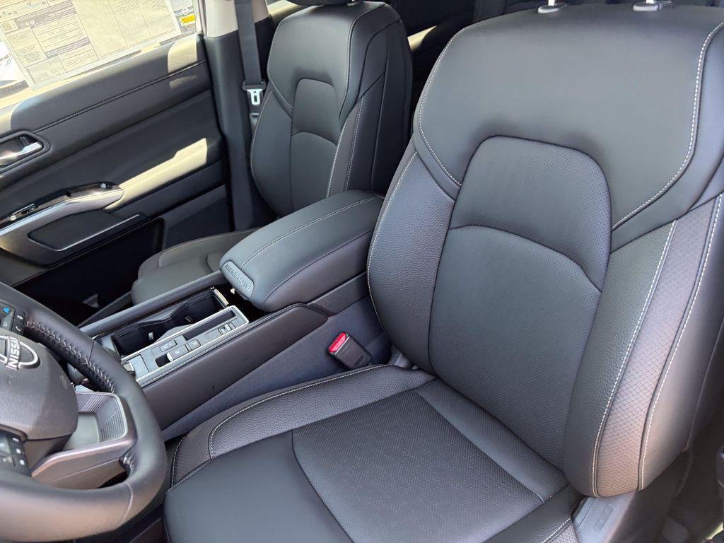 new 2026 Nissan Pathfinder car, priced at $39,174