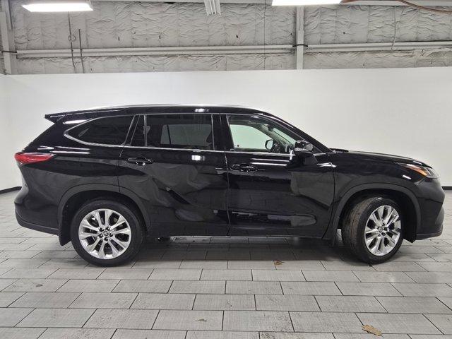 used 2020 Toyota Highlander car, priced at $34,605