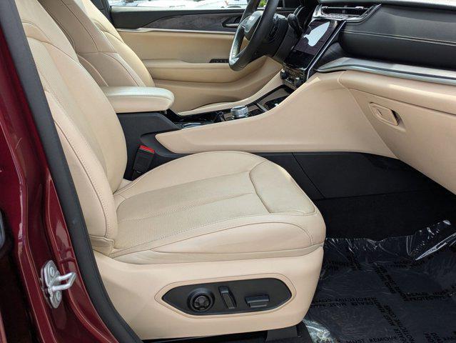 used 2023 Jeep Grand Cherokee car, priced at $26,889
