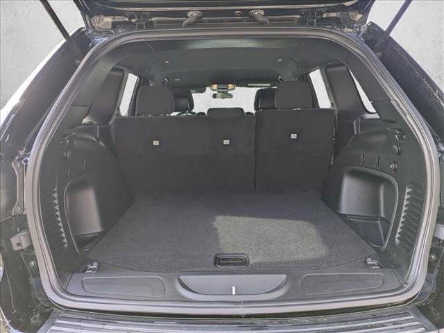 used 2021 Jeep Grand Cherokee car, priced at $21,160