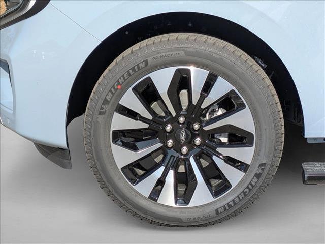 new 2025 Ford Expedition car, priced at $80,110