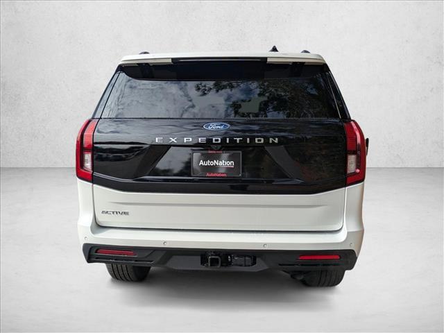 new 2025 Ford Expedition car, priced at $69,606