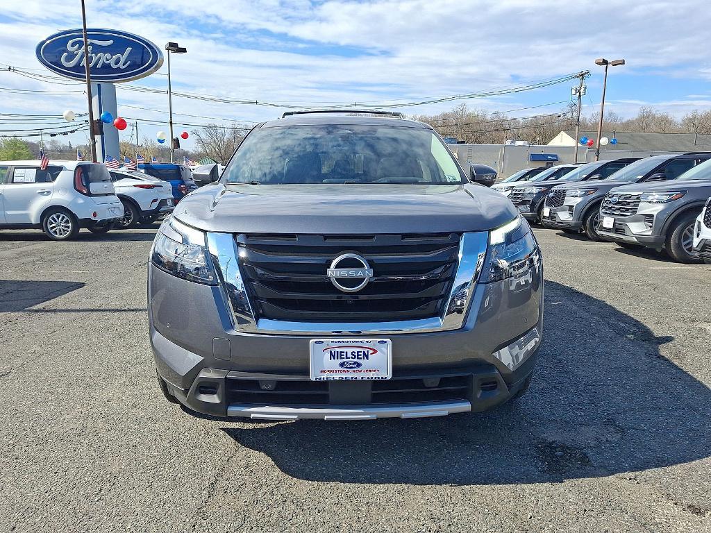 used 2025 Nissan Pathfinder car, priced at $43,500