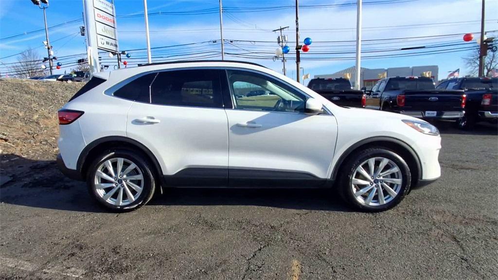 used 2022 Ford Escape car, priced at $24,000