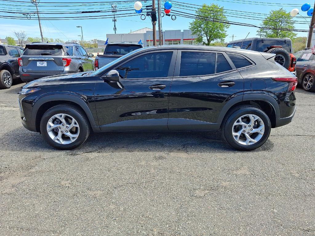 used 2024 Chevrolet Trax car, priced at $19,434