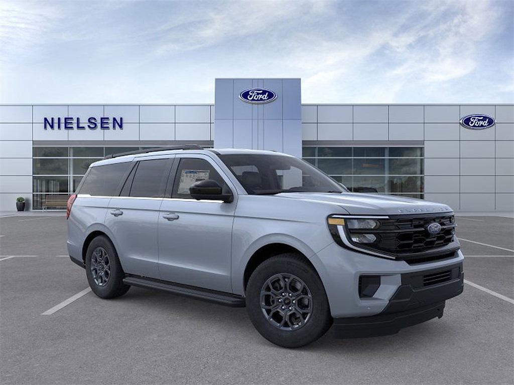 new 2025 Ford Expedition car, priced at $68,380