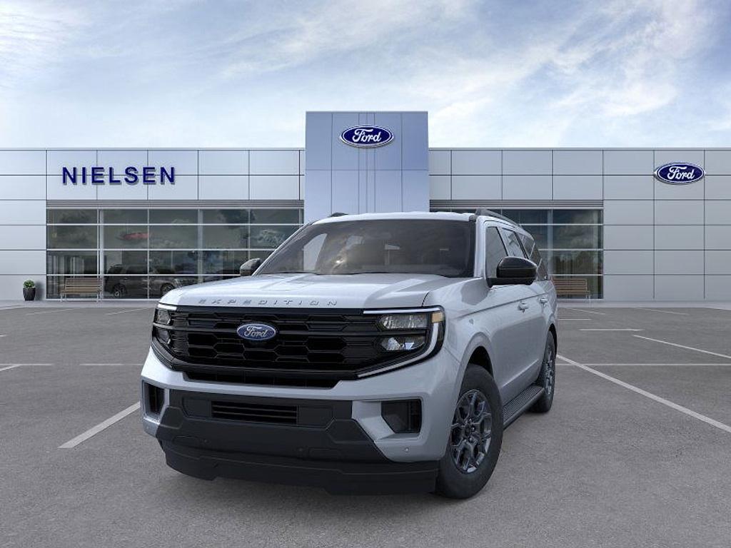 new 2025 Ford Expedition car, priced at $69,380