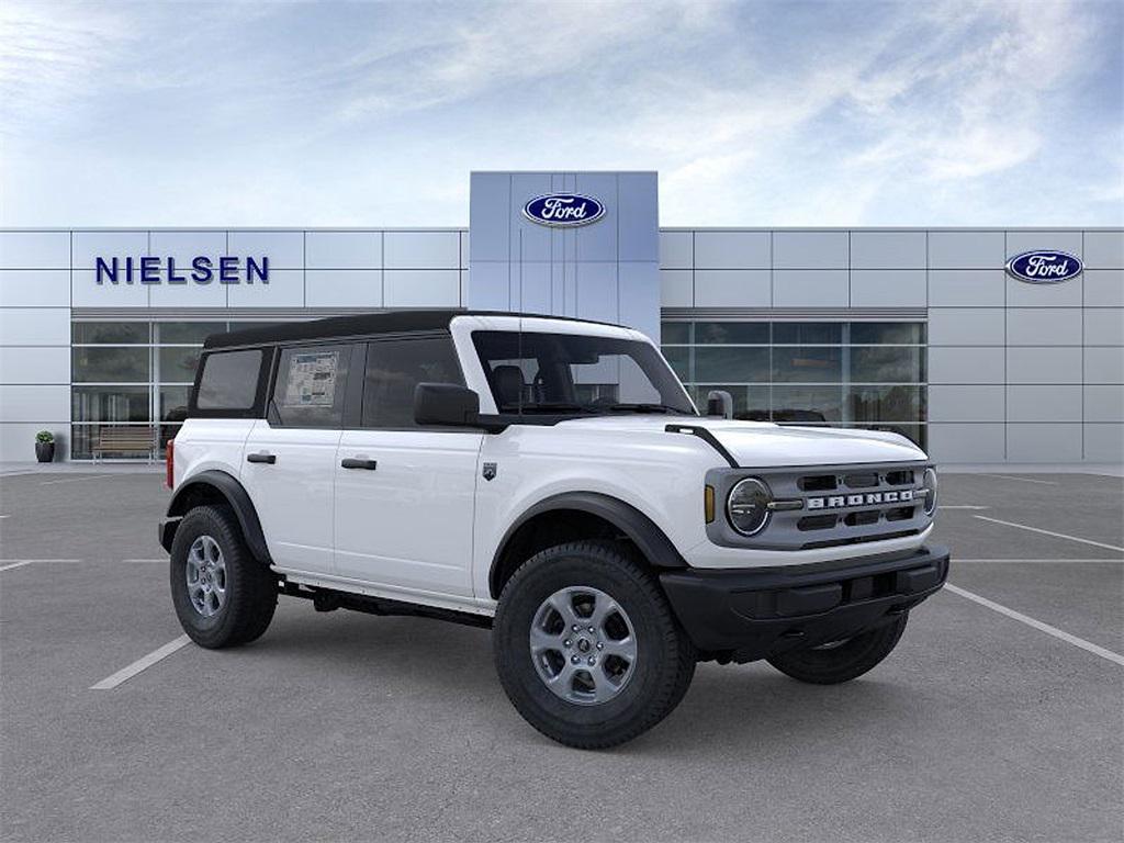 new 2025 Ford Bronco car, priced at $44,175