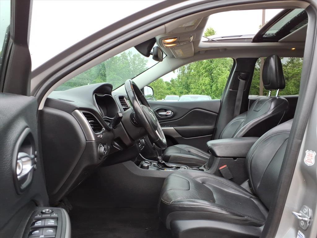 used 2019 Jeep Cherokee car, priced at $18,488