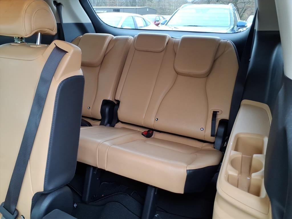 used 2022 Kia Carnival car, priced at $24,900