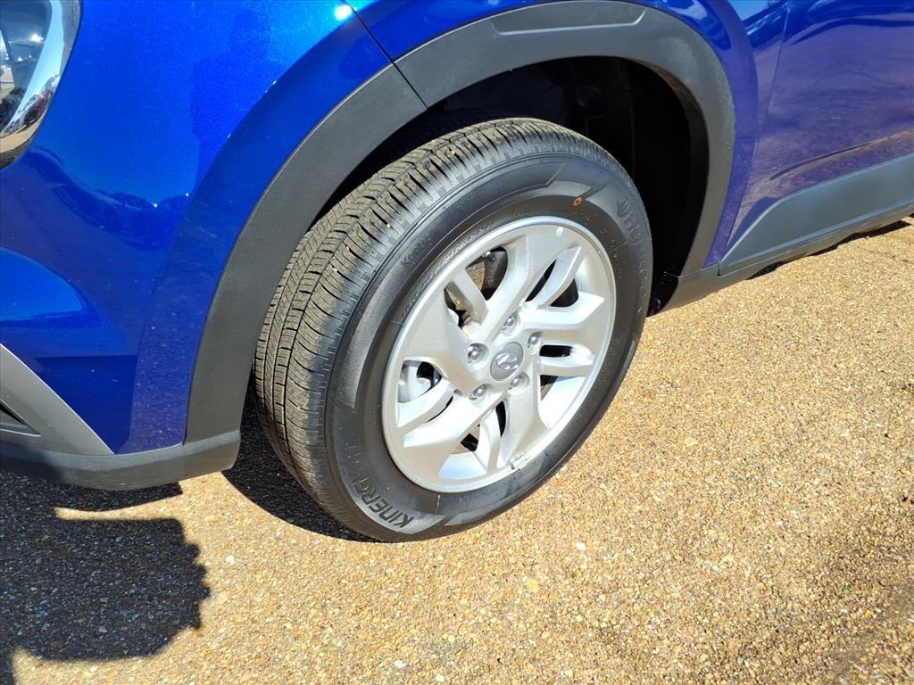 new 2025 Hyundai Venue car, priced at $21,940