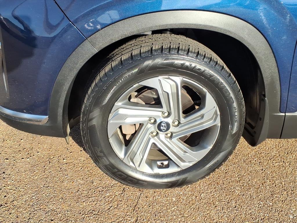 used 2022 Hyundai Santa Fe car, priced at $16,277