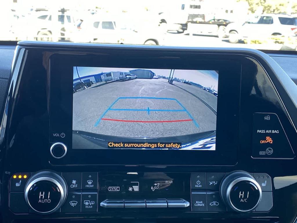 used 2023 Toyota Highlander Hybrid car, priced at $39,455