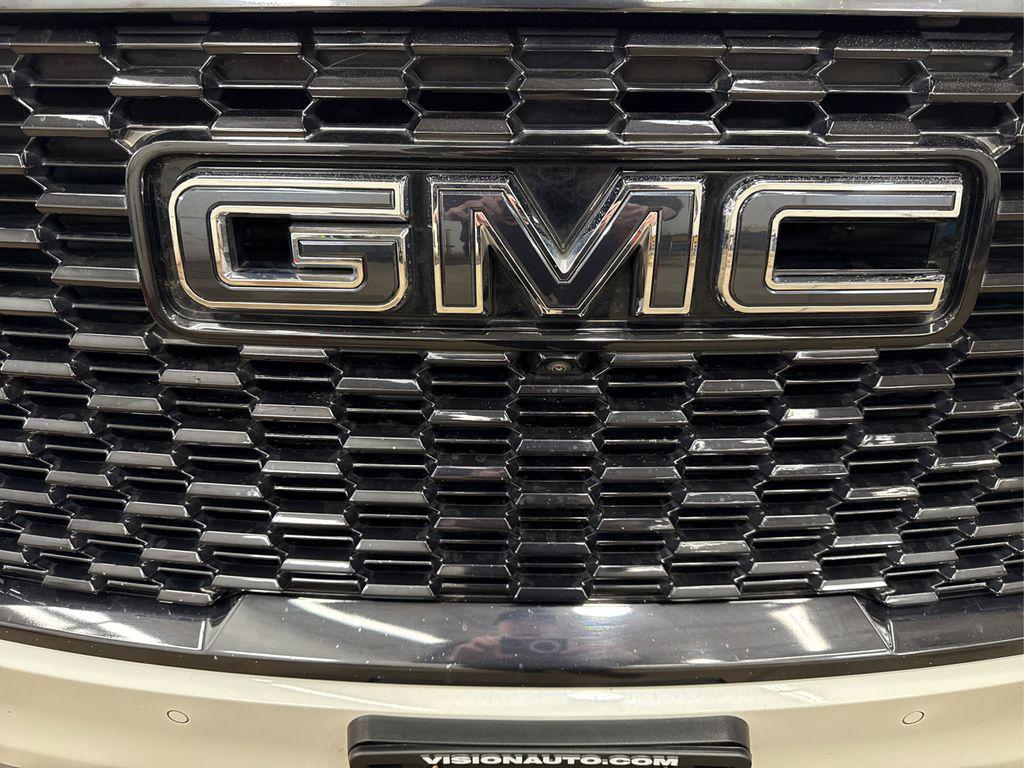 used 2023 GMC Yukon car, priced at $69,990
