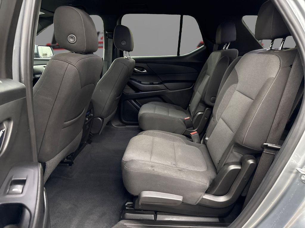 used 2023 Chevrolet Traverse car, priced at $30,413
