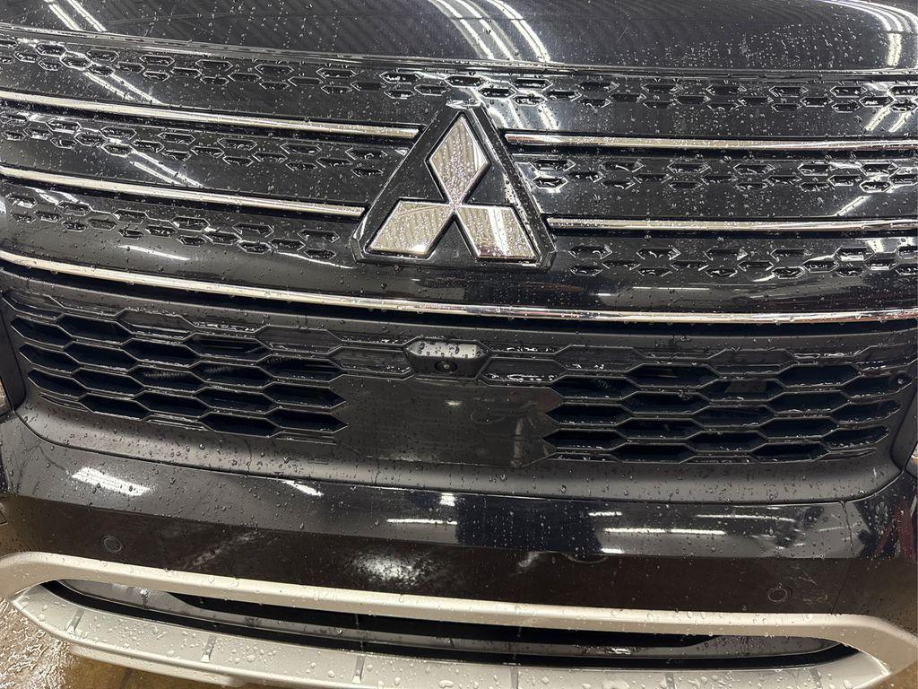 used 2024 Mitsubishi Outlander car, priced at $21,714