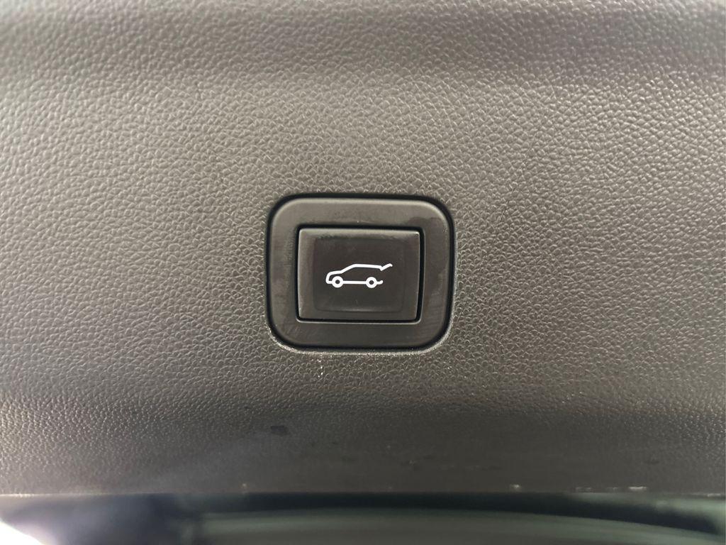 used 2023 GMC Yukon car, priced at $74,999