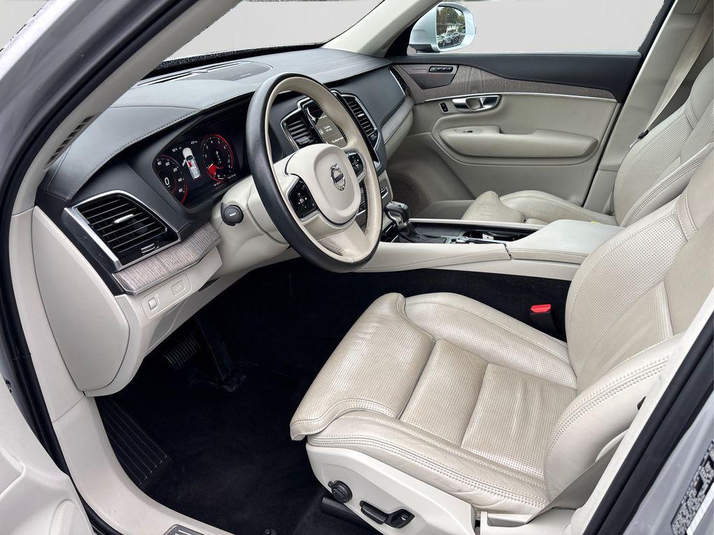used 2021 Volvo XC90 car