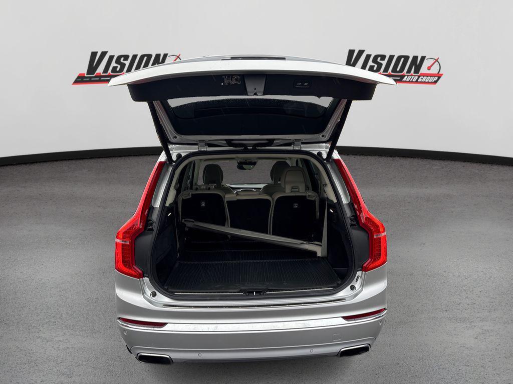 used 2021 Volvo XC90 car