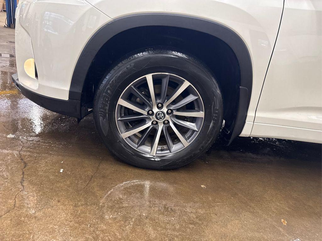 used 2017 Toyota Highlander car, priced at $22,993