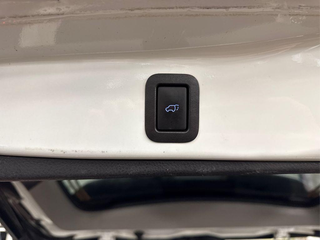 used 2017 Toyota Highlander car, priced at $22,993