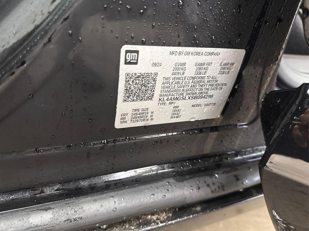 used 2025 Buick Encore GX car, priced at $31,902