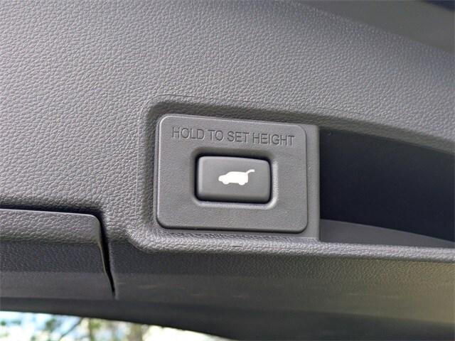 new 2026 Acura RDX car, priced at $52,650